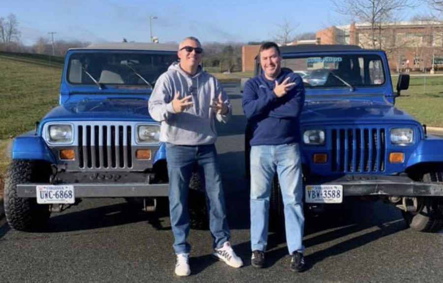 Jason Barnett and Jason Davis with their matching jeeps.