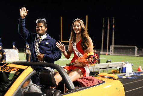 2021 Homecoming King, Samuel Givens, and Queen, Sophia Denby.