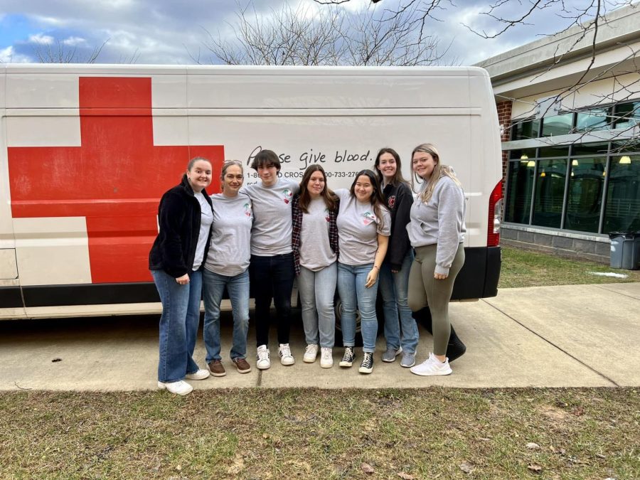 Sharon Payne and members of her EMT class helped organize a blood drive on April 19 at FCHS. Photo Courtesy of Sharon Payne