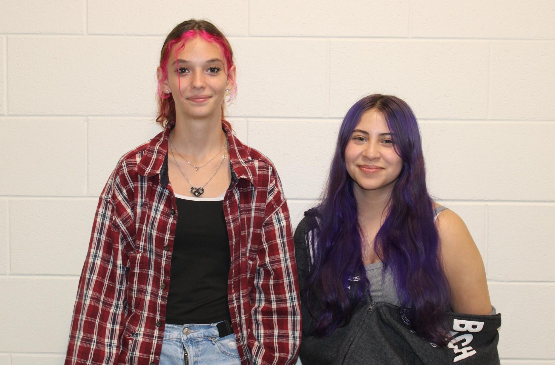 Pops of Hair Color Flourish Among Flucos