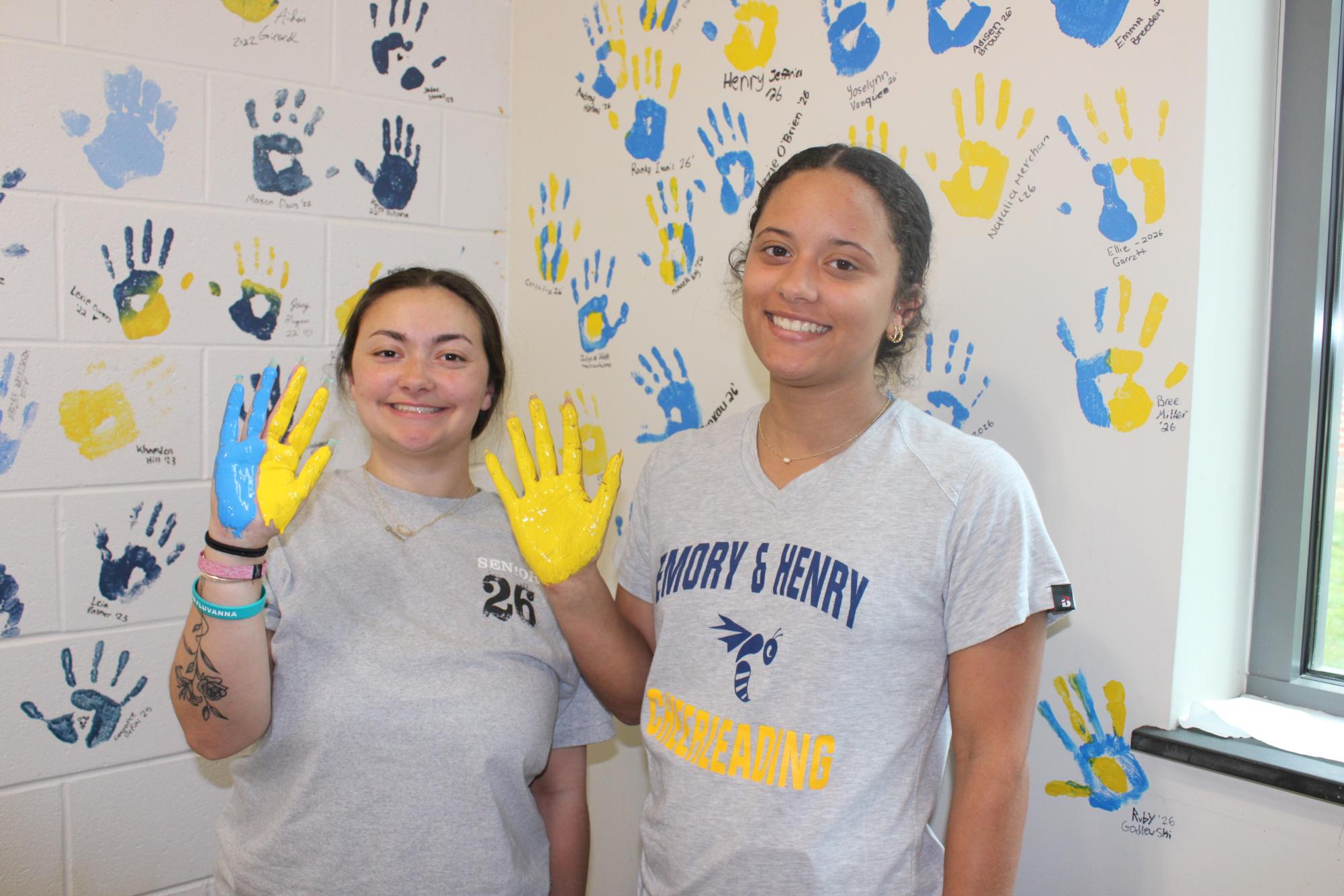 An Hour in... Senior Hand Prints